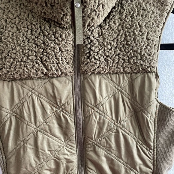 NWT Prana Esla Vest in green. Size X-Small. - Picture 2 of 12